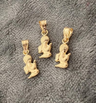 Dije de Angel En Oro Amarillo 18k 0.35 gr 1.7 cm