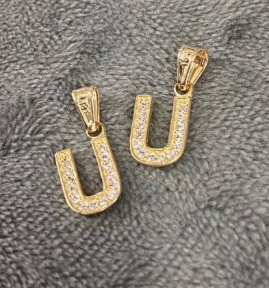 Dije de Letra Inicial U en Oro 18k 0.65 gr