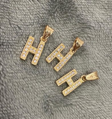 Dije Letra Inicial H 0.6 gr