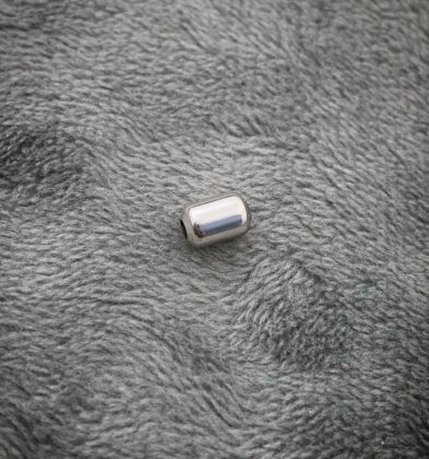 Cilindro Pequeño 3mm Ancho Oro Blanco 18K