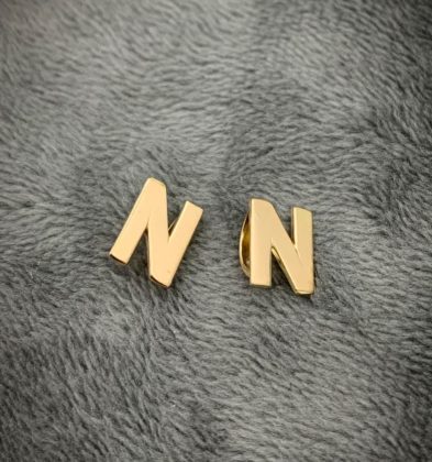 Dije de Letra N Lisa en Oro Amarillo 18K  0.55gr