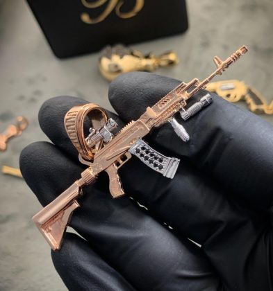 Dije De Fusil Oro Rosa Y Blanco 18k 750 24.8 gr 7.5cm