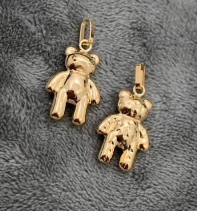 Dije De Oso Troquelado Oro Amarillo 18K 1.1 gr 2.6 cm