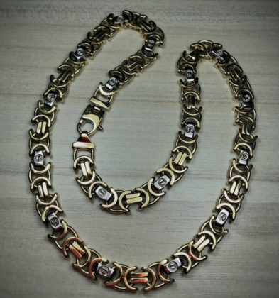 45 cm Cadena Rustica Oro Amarillo Y Blanco 18K Italy 96.0 gr 8mm