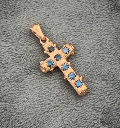 Dije De Cruz Con Dimantes Azules 48 Pts Oro Rosa 18K 3.65 gr 3.5 cm