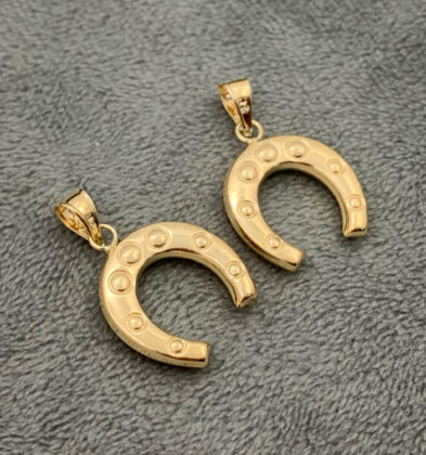 Dije De Herradura Oro Amarillo 18K 1.15 gr 2.5 cm