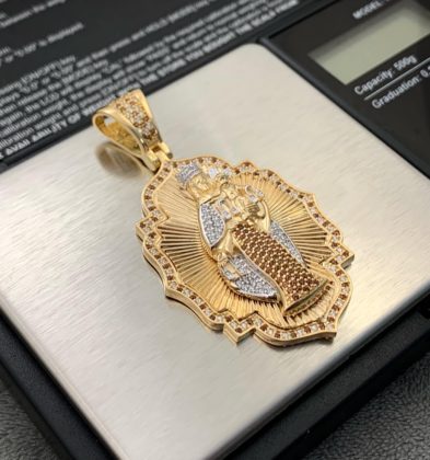 Dije de la virgen del Carmen con Swarovskis multicolor en Dos Oros 18K 27.35gr