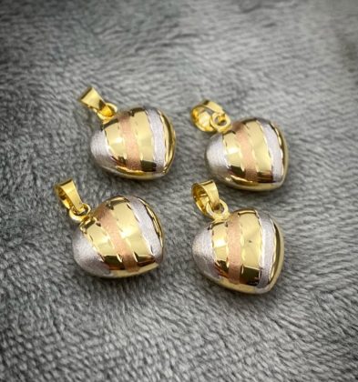 Dije Corazón Tres Oros 18k Italy 0.8gr 1.5cm