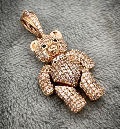 Dije De Oso Articulado Con Swarovski Dos Oros 18k 8.4gr 3.2cm