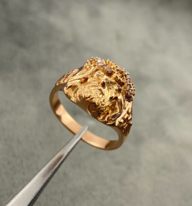 Anillo Con Rostro De Jesús Swarovski Blanco Oro Rosa 18k 12.2gr Talla # 10