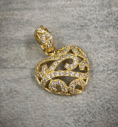 Dije De Corazón Con Swarovski Oro Amarillo 18K Italy 3.65 gr 2.7 cm