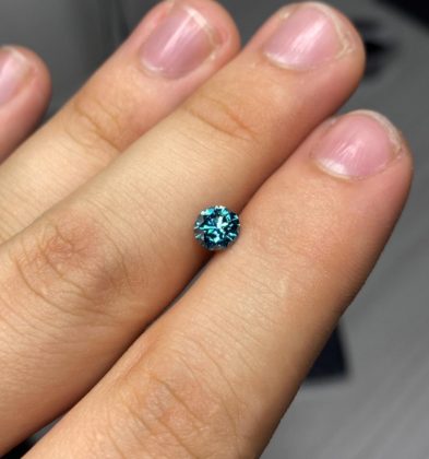 Diamante Azul 0.69 Qts 5.5mm