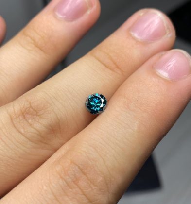 Diamante Azul 0.77 Qts Medida 5.8mm