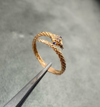 Anillo De Serpiente Con Swarovski Azul Oro Rosa 18k 2.0gr  # 7 1/2