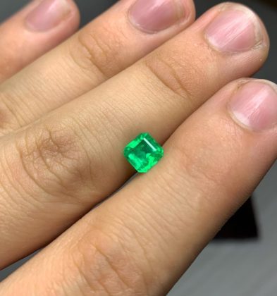 Esmeralda Cuadrada 1.0 Qts