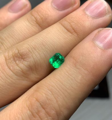 Esmeralda Cuadrada 0.70 Qts