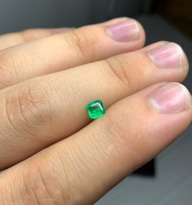 Esmeralda Cuadrada 0.30 Qts