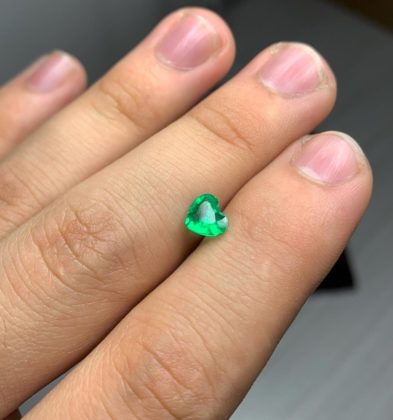 Esmeralda Corazón 0.82 Qts