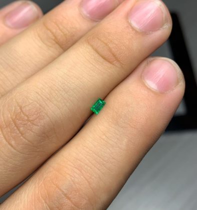 Esmeralda Rectangular 0.12 Qts