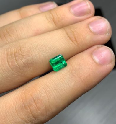 Esmeralda Cuadrada 1.25 Qts