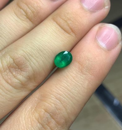 Esmeralda Ovalada 1.03 Qts