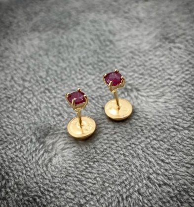 Topos Con Rubies (0.33 Qts) En Oro Amarillo 18K 0.6 Gr