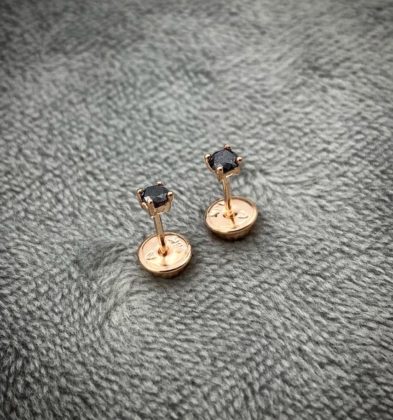 Topos Con Diamantes Negros (0.17 Qts) En Oro Rosa 18K 0.5 Gr