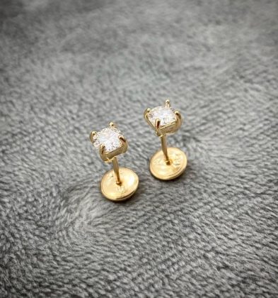 Topos Con Moissanitas (0.45 Qts) En Oro Amarillo 18K 0.9 Gr