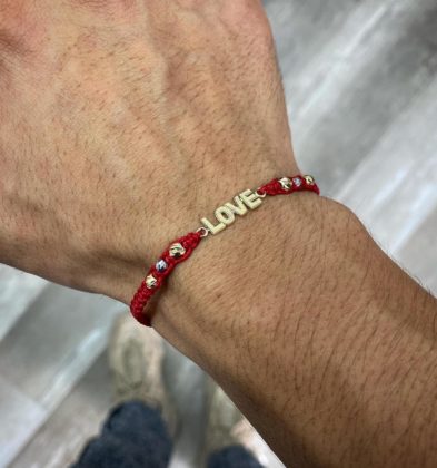 Pulsera En Hilo Rojo Con Herraje Love Dos Oros 18k