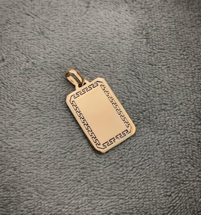 Dije De Placa Oro Amarillo 18k 3.7gr 2.7cm