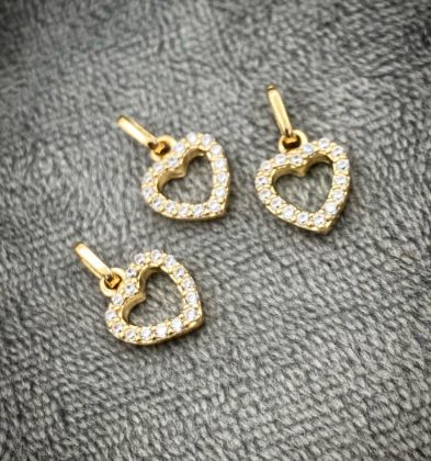 Dije De Corazón Con Swarovski Blanco Oro Amarillo 18k 0.7gr 1.5cm