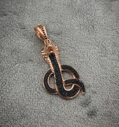 Dije De Cobra Con Swarovski Negro Oro Rosa 18k 5.9gr 4.7cm