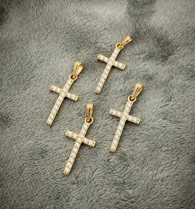 Dije De Cruz Con Swarovski Blanco Oro Amarillo 18k 1.2gr 2.6cm