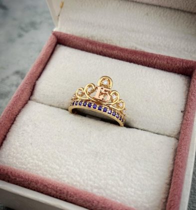 Anillo De Corona De 15’s Con Swarovski Morado Oro Amarillo Y Rosado 18k 3.0gr #4 1/2