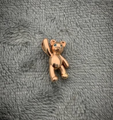 Dije De Oso Con Swarovski Azul Claro Oro Rosado 18K 1.3 gr 1.5 cm