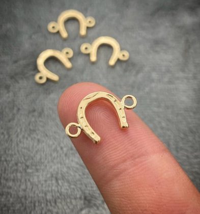 Herraje de herradura en Oro Amarillo 18K 0.45gr