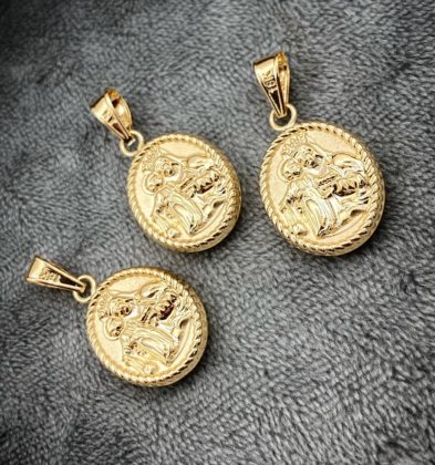 Dije De La Virgen Del Carmen Oro Amarillo 18k 1.5gr 2.8 cm