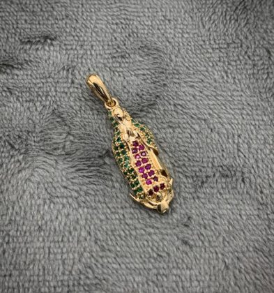 Dije De Virgen De Guadalupe Con Swarovski Verde Oro Amarillo 18k 2.4gr 3cm