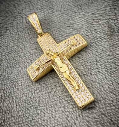 Dije De Cruz Con Swarovski Blanco Oro Amarillo 18k Italy  6.8 gr  4.1 cm