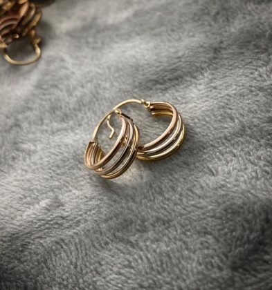 Candongas Tres lineas en Tres Oros 18K 1.05gr